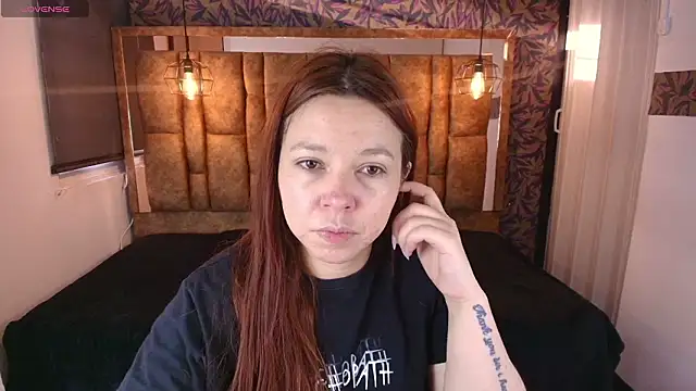 Isa Thompson   online show from 03.15.26