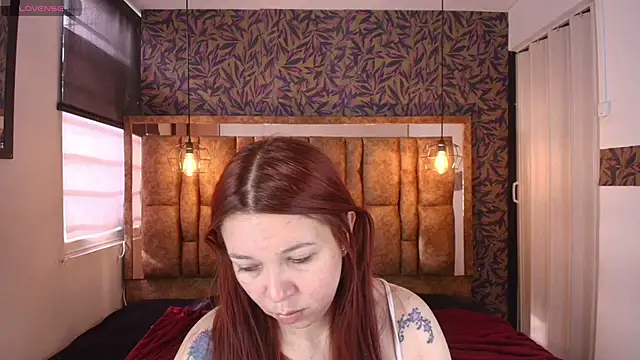 Isa Thompson   online show from 03.21.26