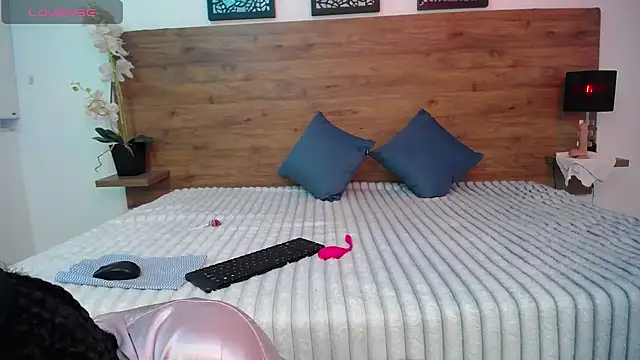 AlexandraCambell online show from 09.29.25