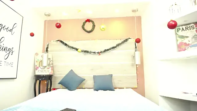 AlexandraCambell online show from 12.14.25