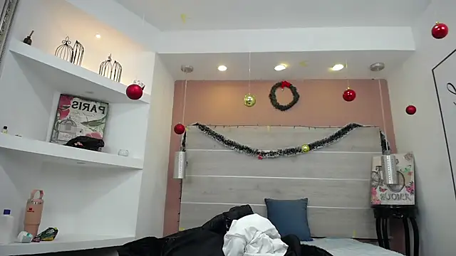 AlexandraCambell online show from 12.19.25