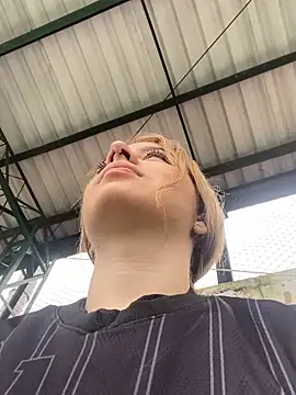 Snapshot of karla-thomsom10 chatting on 02.15.26 karla-thomsom10 online show from 02.15.26