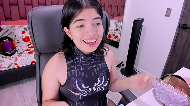 selina lovers online show from 09.18.25