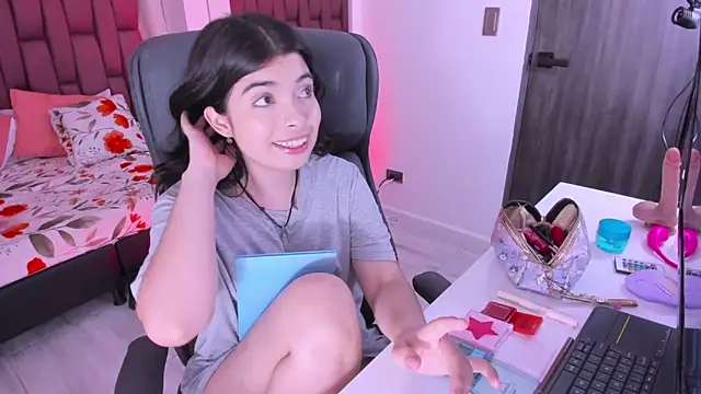 selina lovers online show from 09.24.25