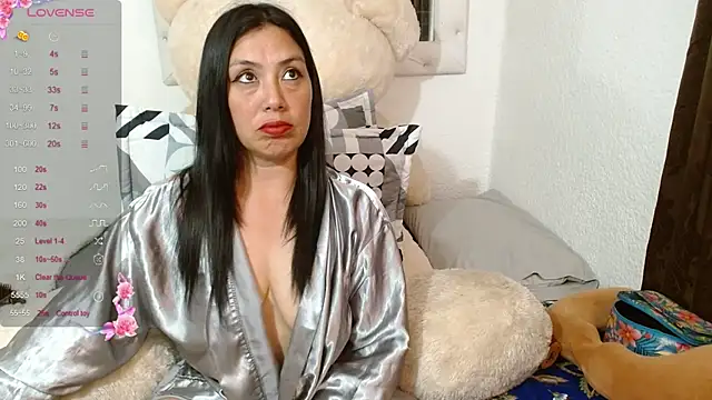 nahomy watson online show from 09.24.25