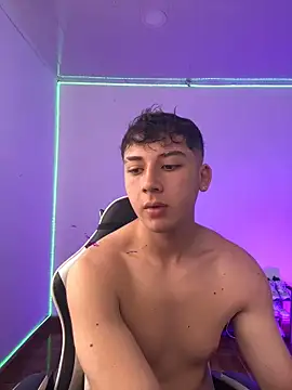 Snapshot of Casper___kyy chatting on 10.03.25 Casper kyy online show from 10.03.25