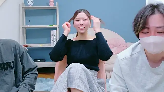 Snapshot of Reto-sama chatting on 02.10.26 Reto-sama online show from 02.10.26