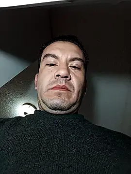 Blackaxes online show from 12.03.25