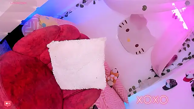 Snapshot of cassie_dilaurentis chatting on 10.16.25 cassie dilaurentis online show from 10.16.25