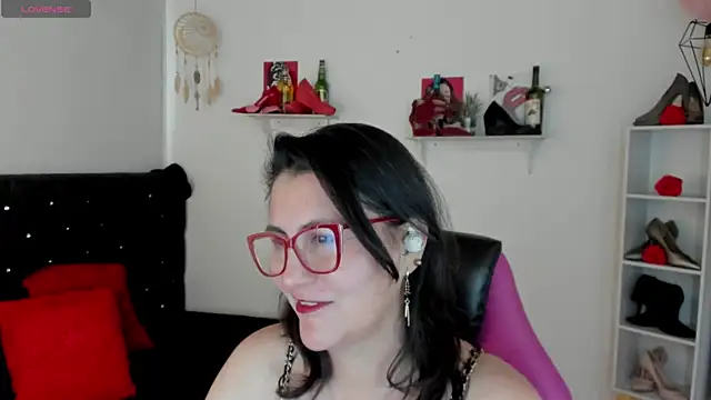 D Martii online show from 09.20.25