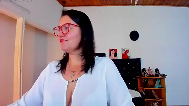 D Martii online show from 10.21.25