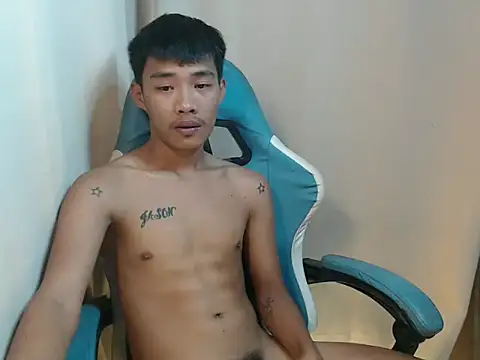 Snapshot of urasianjason chatting on 02.06.26 urasianjason online show from 02.06.26