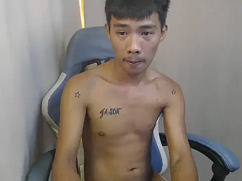 Snapshot of urasianjason chatting on 03.25.26 urasianjason online show from 03.25.26