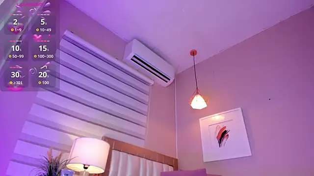 Snapshot of _paula_x chatting on 10.10.25 paula x online show from 10.10.25