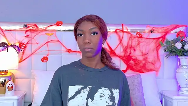 MadeleineHocker online show from 10.30.25