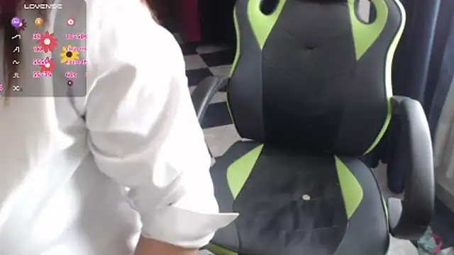 hiilarybrown online show from 04.03.26