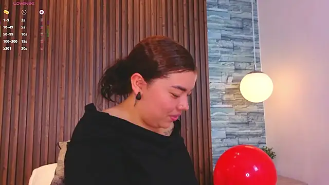 leilapons online show from 02.15.26