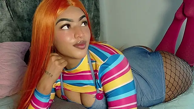 ValeriGallardo17 online show from 10.31.25