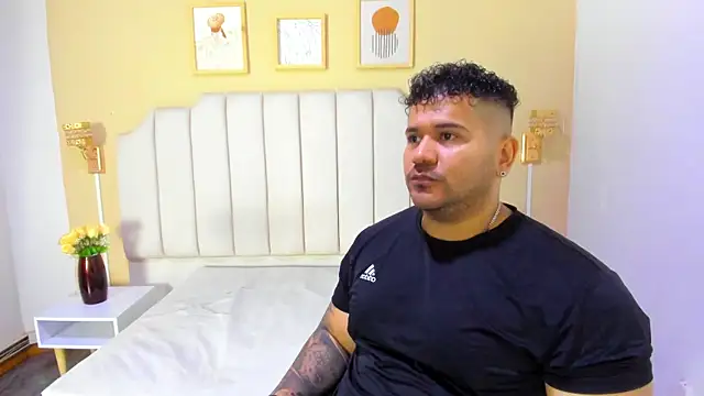 Snapshot of michael_hill1 chatting on 11.10.25 michael hill1 online show from 11.10.25