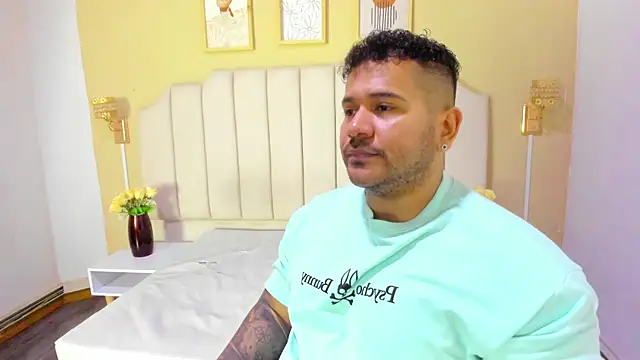 Snapshot of michael_hill1 chatting on 11.13.25 michael hill1 online show from 11.13.25