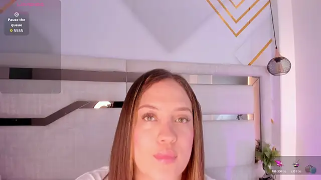 mariana jhones  online show from 11.06.25