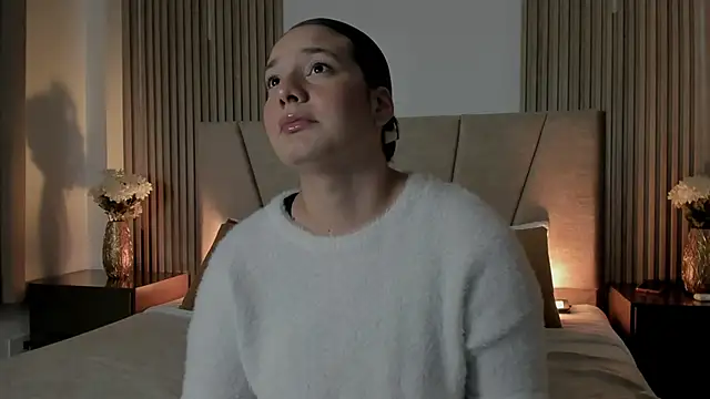 Snapshot of Rachell_Jamess chatting on 09.15.25 Rachell Jamess online show from 09.15.25