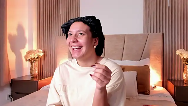 Snapshot of Rachell_Jamess chatting on 10.03.25 Rachell Jamess online show from 10.03.25