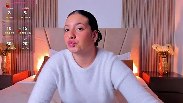 Snapshot of Rachell_Jamess chatting on 10.06.25 Rachell Jamess online show from 10.06.25