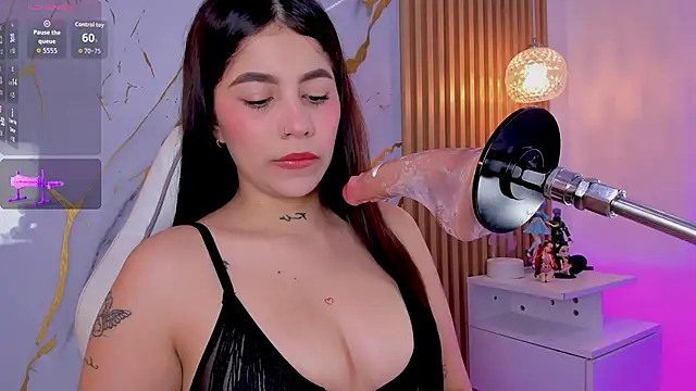 alissaowens  online show from 04.01.26