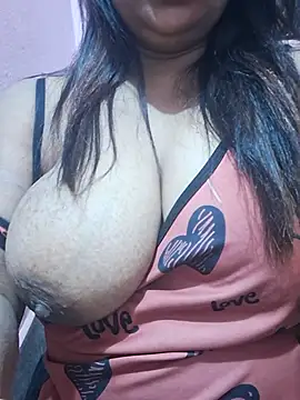 Snapshot of your-cute-baby chatting on 12.14.25 your-cute-baby online show from 12.14.25