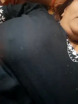 Snapshot of your-cute-baby chatting on 12.16.25 your-cute-baby online show from 12.16.25