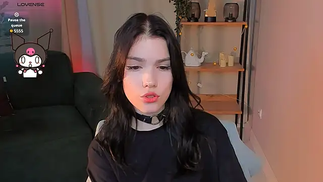 Snapshot of Sophie_SkyAngel chatting on 10.14.25 Sophie SkyAngel online show from 10.14.25