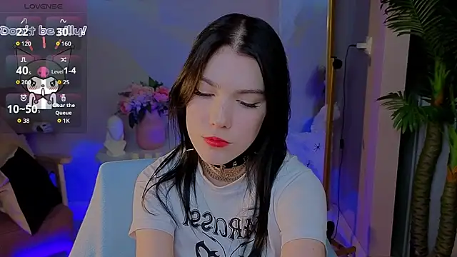 Snapshot of Sophie_SkyAngel chatting on 10.29.25 Sophie SkyAngel online show from 10.29.25