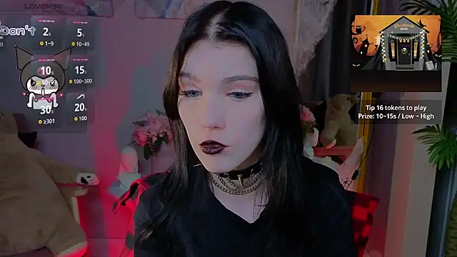 Snapshot of Sophie_SkyAngel chatting on 10.30.25 Sophie SkyAngel online show from 10.30.25