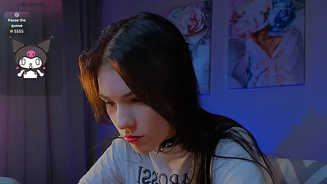 Snapshot of Sophie_SkyAngel chatting on 11.13.25 Sophie SkyAngel online show from 11.13.25