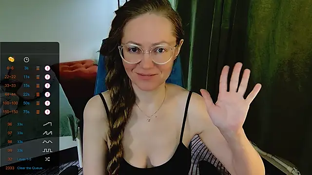 Snapshot of _Goldilocks_ chatting on 09.22.25 Goldilocks online show from 09.22.25