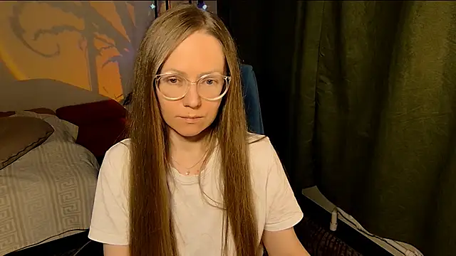 Snapshot of _Goldilocks_ chatting on 10.09.25 Goldilocks online show from 10.09.25