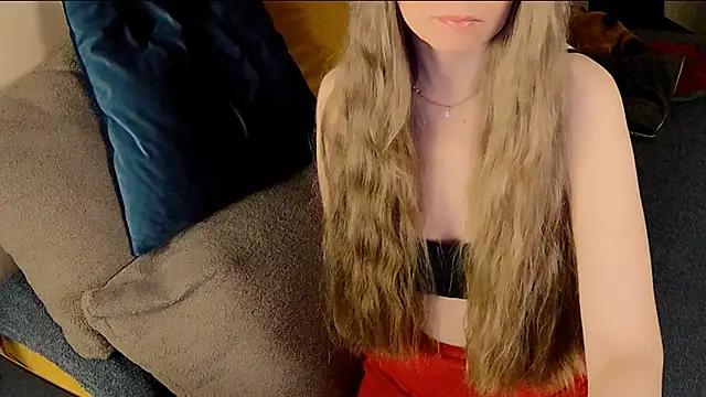 Snapshot of _Goldilocks_ chatting on 10.29.25 Goldilocks online show from 10.29.25