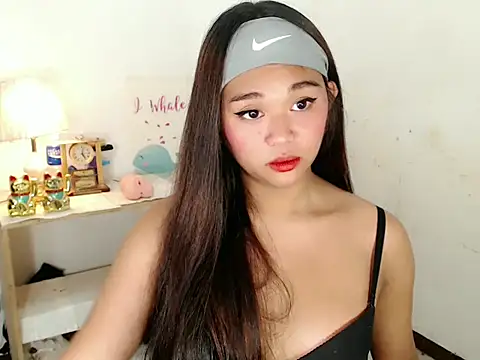 Malia cummer online show from 10.16.25