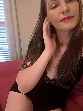 Snapshot of Karlacasada chatting on 09.30.25 Karlacasada online show from 09.30.25