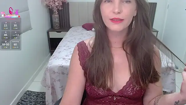 Snapshot of Karlacasada chatting on 10.18.25 Karlacasada online show from 10.18.25