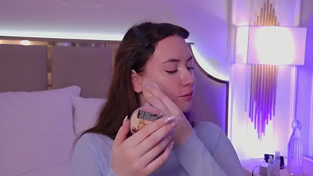 MeganStrain online show from 09.27.25