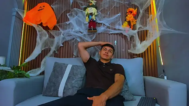 Leo santoro online show from 10.30.25