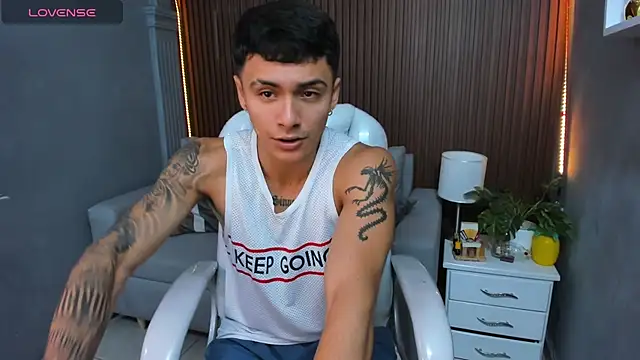 Leo santoro online show from 11.24.25