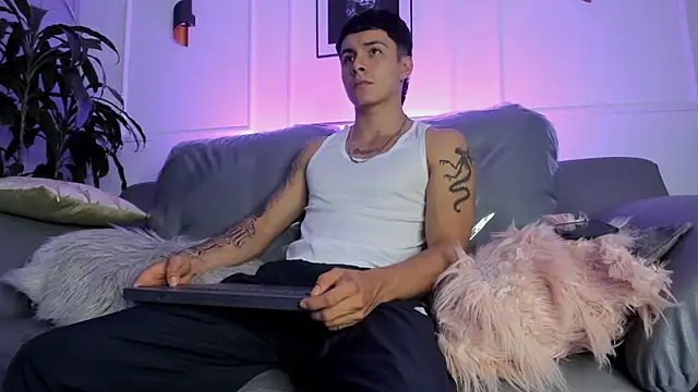 Leo santoro online show from 02.23.26