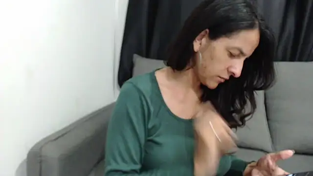 Snapshot of kelmacettare chatting on 10.31.25 kelmacettare online show from 10.31.25