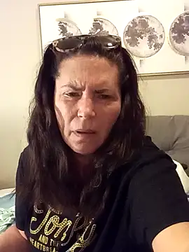 Snapshot of petalsexy chatting on 10.23.25 petalsexy online show from 10.23.25