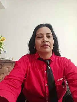 Snapshot of PAULA20- chatting on 10.07.25 PAULA20- online show from 10.07.25