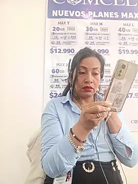 Snapshot of PAULA20- chatting on 11.07.25 PAULA20- online show from 11.07.25