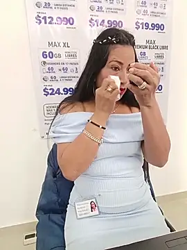 Snapshot of PAULA20- chatting on 11.29.25 PAULA20- online show from 11.29.25